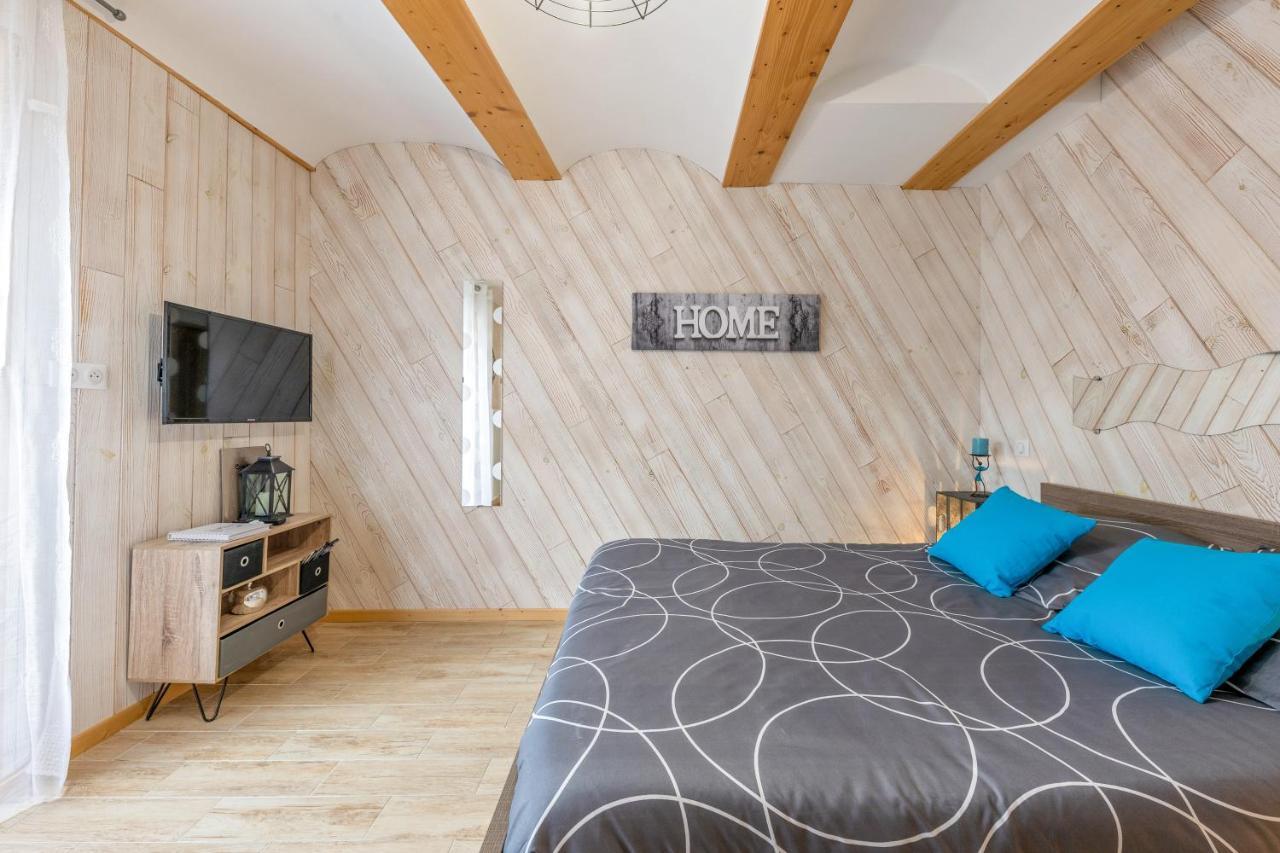 Les Nuits D'Anis - Appartements Hypercentre Le Puy-en-Velay Exteriér fotografie